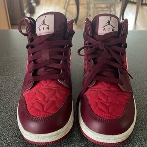 Kids Jordan 1 Mid SE Red Quilt Size 6